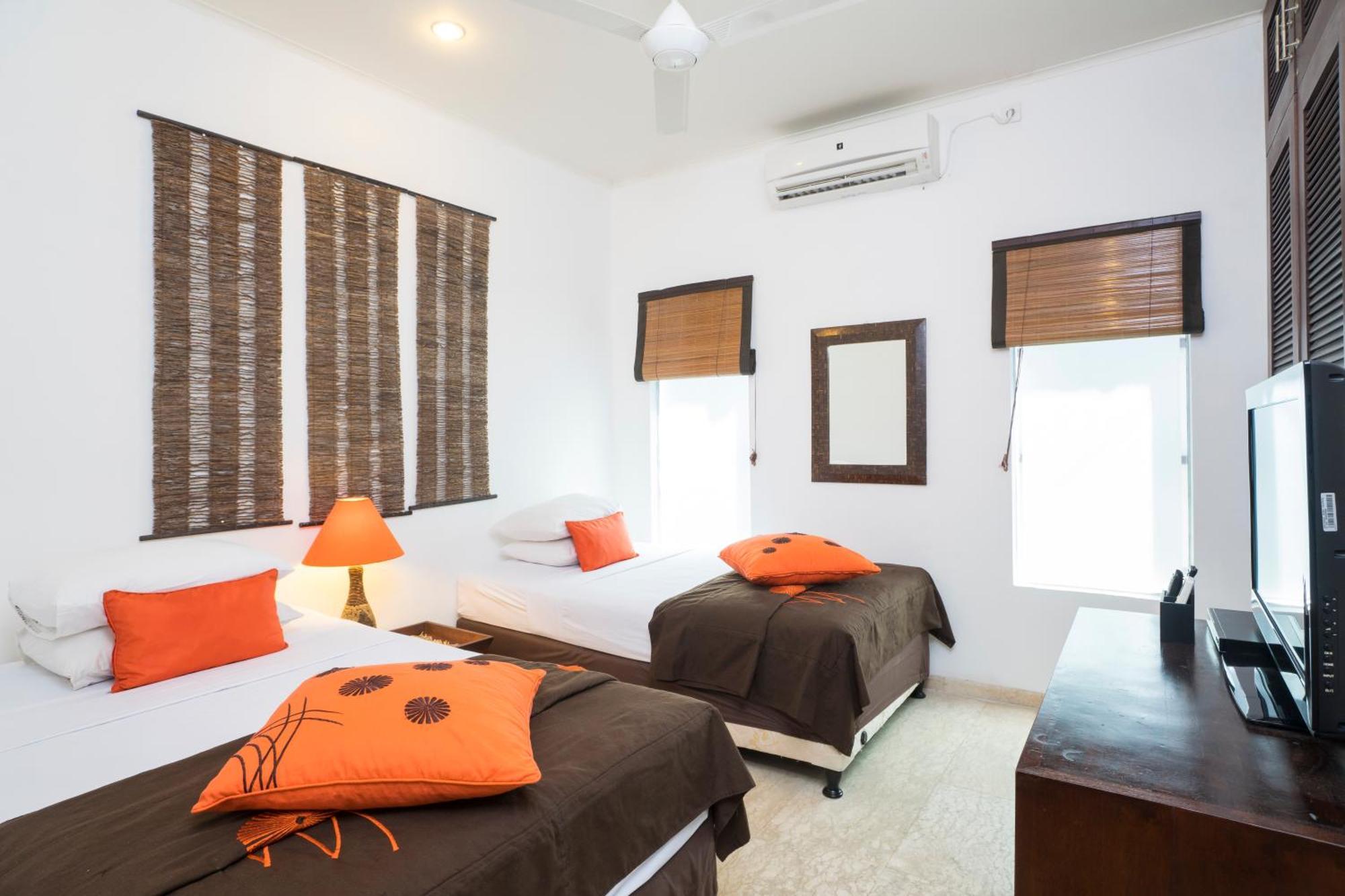 Beach Melati Apartments Legian  Exterior photo